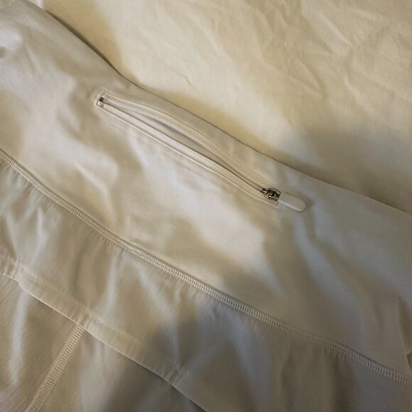 lululemon Speed Up High-Rise Lined Short 4", size 4 in white - Picture 6 of 6